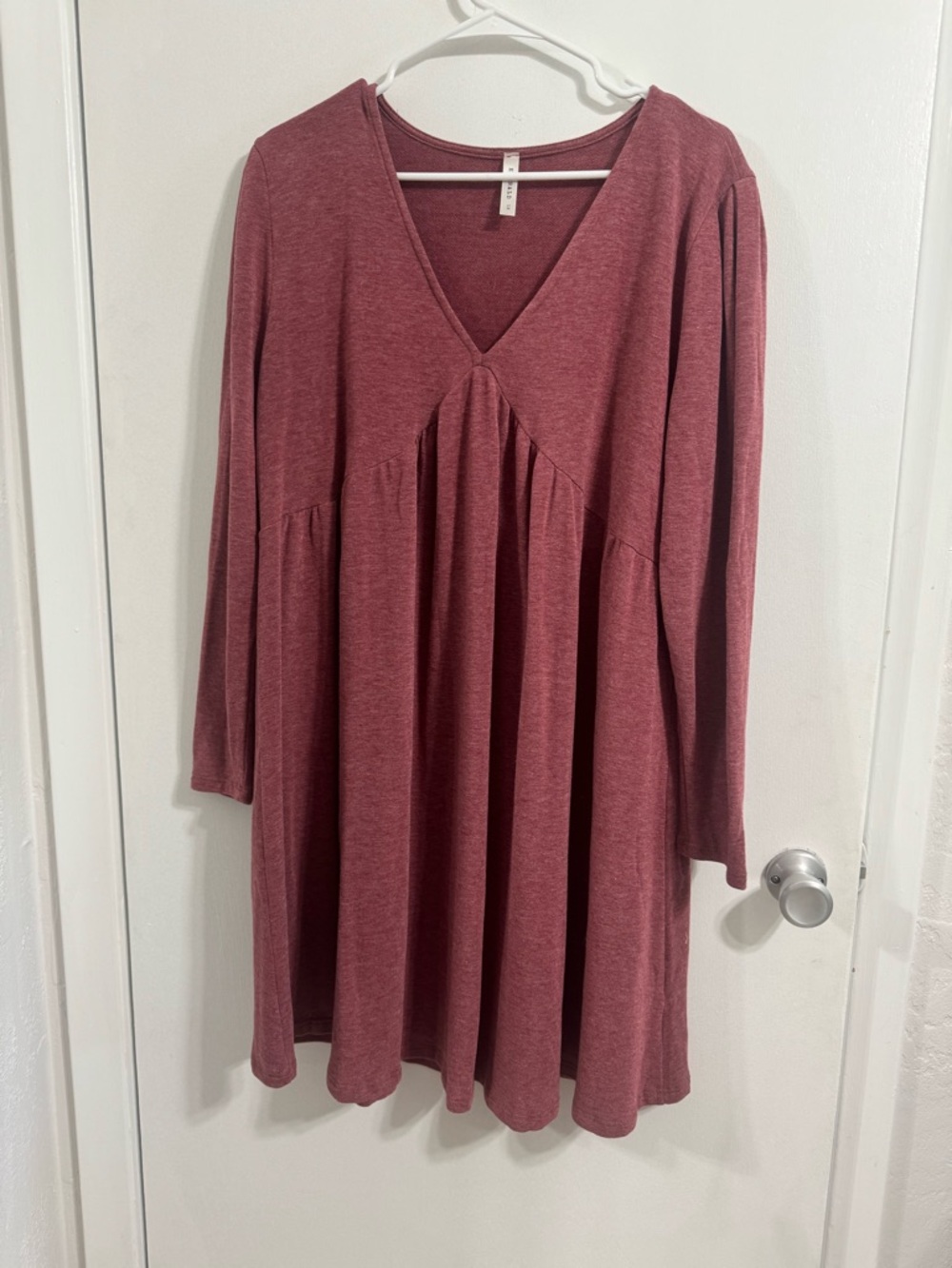 Emerald Mauve V-Neck Long Sleeve Top